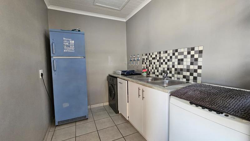 3 Bedroom Property for Sale in Britannia Bay Western Cape